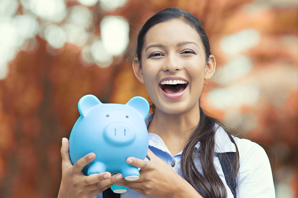 4 Reasons to Open a Student Savings Account